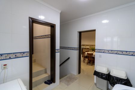 Casa de condomínio para alugar com 455m², 4 quartos e 2 vagas Casa de condomínio para alugar com 455m², 4 quartos e 2 vagasLavanderia