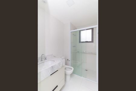 Apartamento à venda com 74m², 2 quartos e 1 vagaBanheiro da Suíte 1