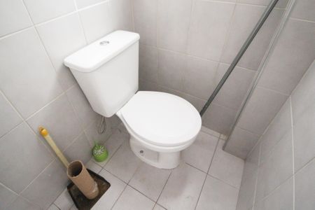 Apartamento à venda com 78m², 2 quartos e 1 vaga Apartamento à venda com 78m², 2 quartos e 1 vagaBanheiro de serviço