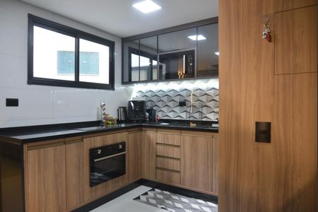 Apartamento à venda com 117m², 2 quartos e 2 vagasCozinha