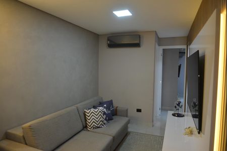 Apartamento à venda com 117m², 2 quartos e 2 vagasSala