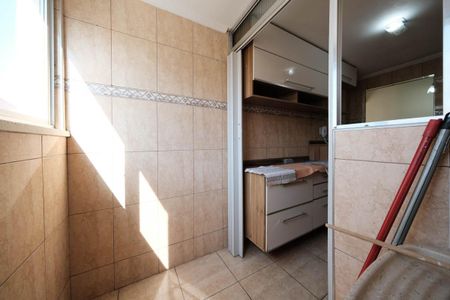 Apartamento para alugar com 52m², 2 quartos e 1 vagaÁrea de Serviço