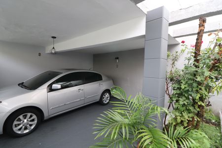 Casa à venda com 300m², 5 quartos e 2 vagasGaragem