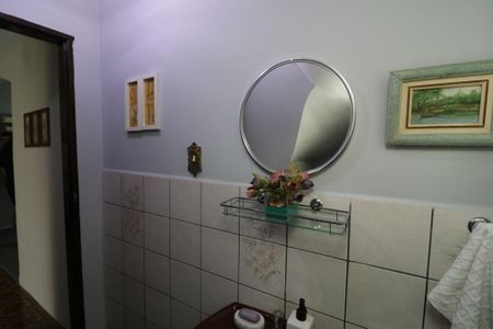 Casa à venda com 300m², 5 quartos e 2 vagasLavabo