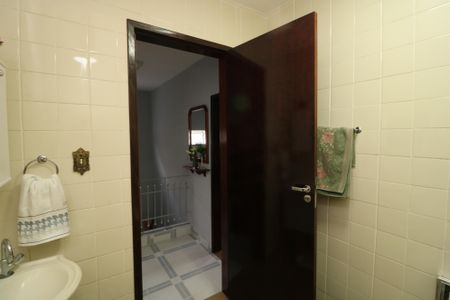 Casa à venda com 300m², 5 quartos e 2 vagasBanheiro