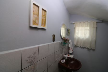 Casa à venda com 300m², 5 quartos e 2 vagasLavabo