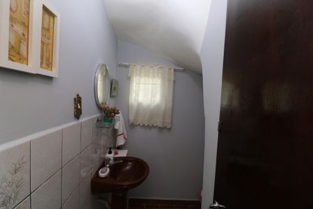 Casa à venda com 300m², 5 quartos e 2 vagasLavabo