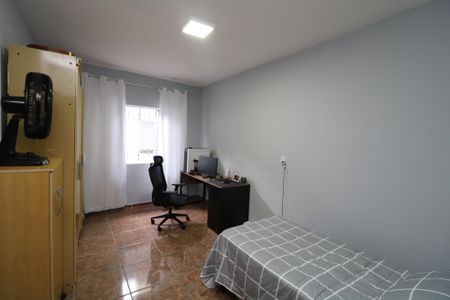 Casa à venda com 300m², 5 quartos e 2 vagasQuarto 2