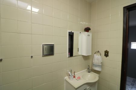 Casa à venda com 300m², 5 quartos e 2 vagasBanheiro