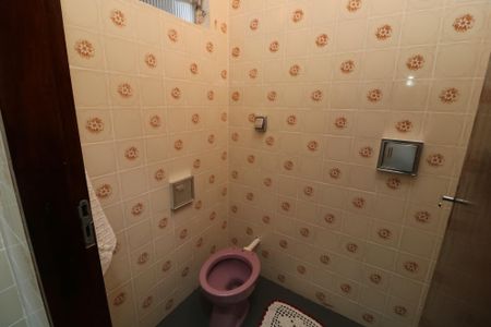 Casa à venda com 300m², 5 quartos e 2 vagasBanheiro de serviço