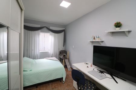 Casa à venda com 300m², 5 quartos e 2 vagasQuarto