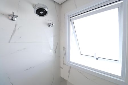 Apartamento à venda com 290m², 4 quartos e 4 vagasBanheiro da Suíte 3