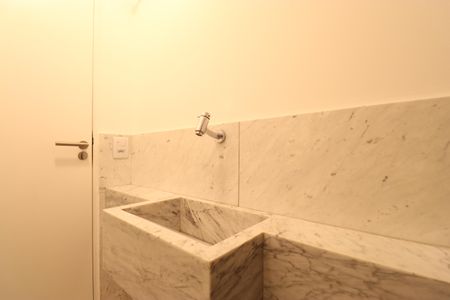 Apartamento à venda com 290m², 4 quartos e 4 vagasLavabo