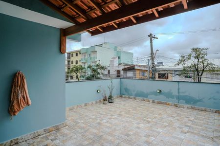 Casa à venda com 280m², 4 quartos e 5 vagasVaranda