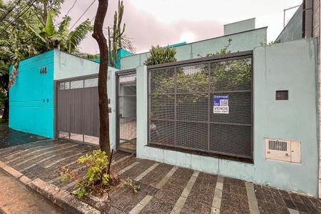 Casa à venda com 280m², 4 quartos e 5 vagasFachada + plaquinha