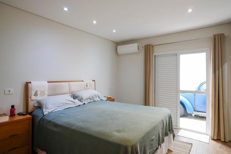 Casa à venda com 280m², 4 quartos e 5 vagasSuíte