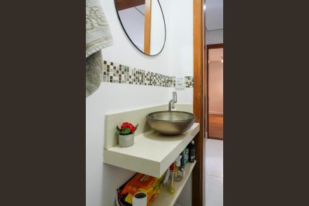 Casa à venda com 280m², 4 quartos e 5 vagasLavabo Sala