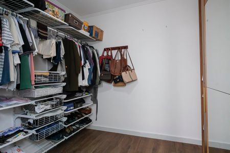 Casa à venda com 280m², 4 quartos e 5 vagasCloset da suíte