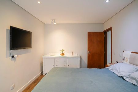 Casa à venda com 280m², 4 quartos e 5 vagasSuíte