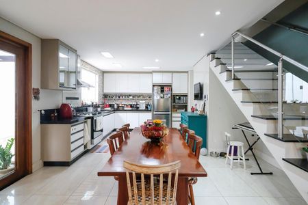 Casa à venda com 280m², 4 quartos e 5 vagasCozinha