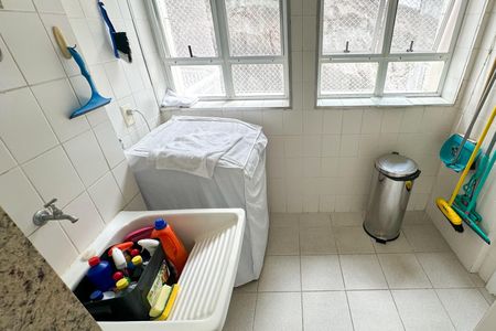 Apartamento à venda com 96m², 2 quartos e 1 vaga Apartamento à venda com 96m², 2 quartos e 1 vagaÁrea de Serviço