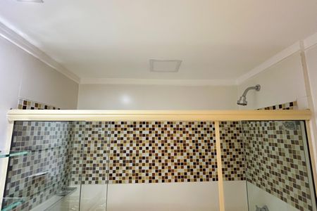 Apartamento à venda com 96m², 2 quartos e 1 vaga Apartamento à venda com 96m², 2 quartos e 1 vagaBanheiro Social