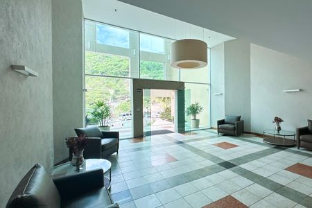 Apartamento à venda com 96m², 2 quartos e 1 vaga Apartamento à venda com 96m², 2 quartos e 1 vagaEntrada