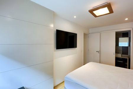 Apartamento à venda com 96m², 2 quartos e 1 vaga Apartamento à venda com 96m², 2 quartos e 1 vagaSuíte