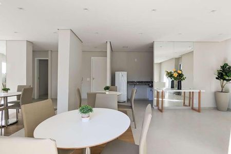 Apartamento à venda com 42m², 2 quartos e sem vagaÁrea comum - Salão de festas