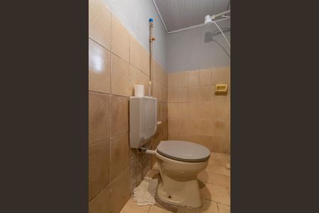 Casa à venda com 125m², 2 quartos e 2 vagas Casa à venda com 125m², 2 quartos e 2 vagasBanheiro 1