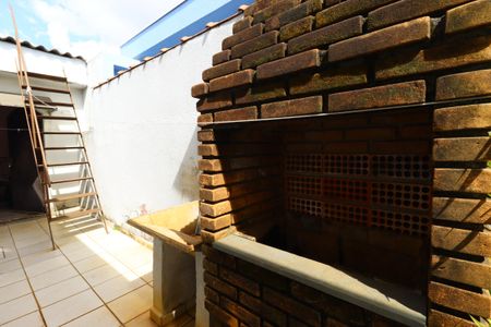 Casa à venda com 250m², 3 quartos e 4 vagasQuintal - Churrasqueira