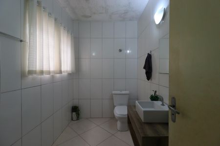 Casa à venda com 250m², 3 quartos e 4 vagasBanheiro