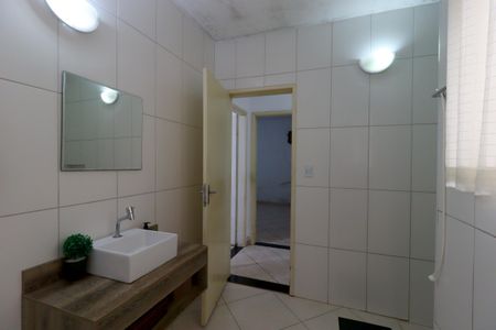 Casa à venda com 250m², 3 quartos e 4 vagasBanheiro