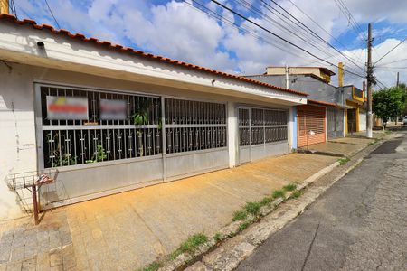 Casa à venda com 250m², 3 quartos e 4 vagasFachada