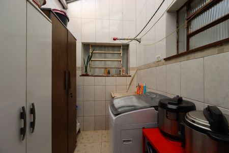 Casa à venda com 250m², 3 quartos e 4 vagasÁrea de Serviço