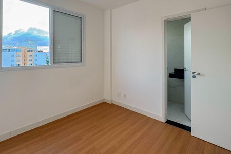 Apartamento à venda com 113m², 3 quartos e 3 vagas Apartamento à venda com 113m², 3 quartos e 3 vagasQuarto 3 - Suíte