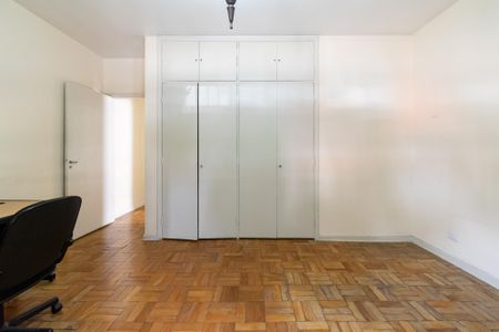 Casa à venda com 240m², 4 quartos e 3 vagas Casa à venda com 240m², 4 quartos e 3 vagasQuarto 3