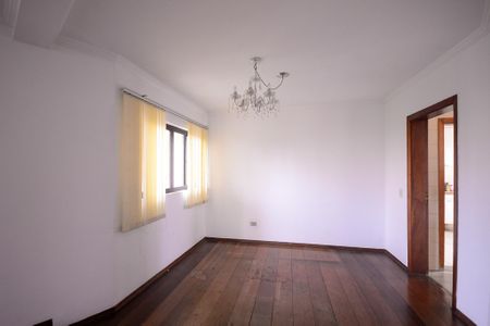 Apartamento à venda com 198m², 3 quartos e 4 vagas Apartamento à venda com 198m², 3 quartos e 4 vagasSala de Jantar