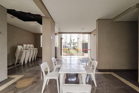 Apartamento à venda com 198m², 3 quartos e 4 vagas Apartamento à venda com 198m², 3 quartos e 4 vagasÁrea comum - Salão de festas