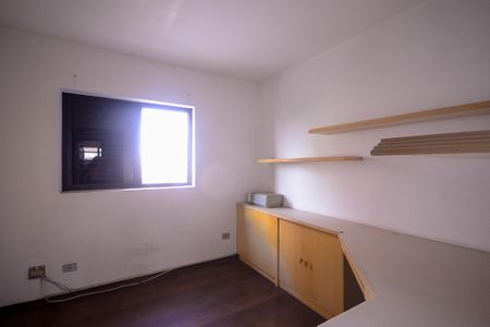 Apartamento à venda com 198m², 3 quartos e 4 vagas Apartamento à venda com 198m², 3 quartos e 4 vagasQuarto 1