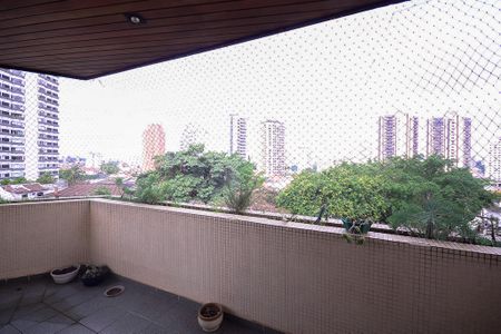 Apartamento à venda com 198m², 3 quartos e 4 vagas Apartamento à venda com 198m², 3 quartos e 4 vagasVaranda da Sala