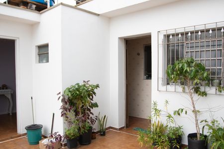 Casa à venda com 415m², 4 quartos e 1 vaga Casa à venda com 415m², 4 quartos e 1 vagaQUINTAL- CASA 1