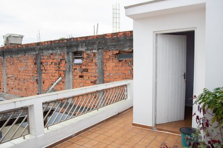 Casa à venda com 415m², 4 quartos e 1 vaga Casa à venda com 415m², 4 quartos e 1 vagaQUINTAL- CASA 1