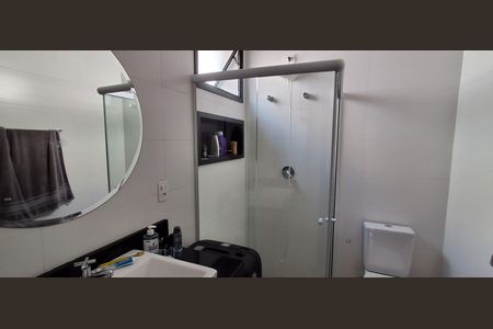 Casa à venda com 330m², 3 quartos e 7 vagasBanheiro Suíte 1