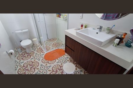 Casa à venda com 330m², 3 quartos e 7 vagasBanheiro Suíte 2