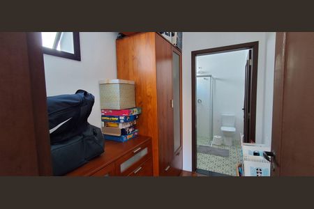 Casa à venda com 330m², 3 quartos e 7 vagasCloset da Suíte 1