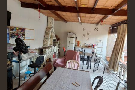 Casa à venda com 240m², 2 quartos e 3 vagasÁrea comum