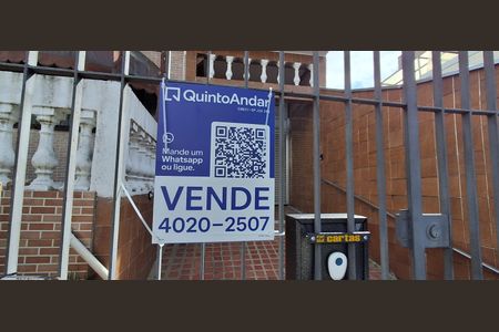 Casa à venda com 240m², 2 quartos e 3 vagasPlaquinha