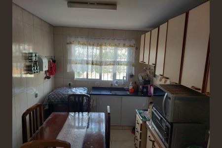 Casa à venda com 240m², 2 quartos e 3 vagasCozinha