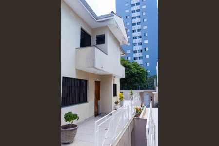 Casa de condomínio à venda com 140m², 3 quartos e 2 vagas Casa de condomínio à venda com 140m², 3 quartos e 2 vagasEntrada
